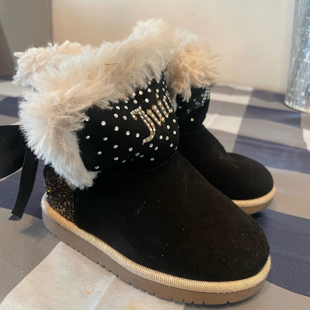 Juicy couture girl boots